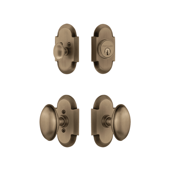 Cottage Entry Set with Homestead Knob in Antique Brass