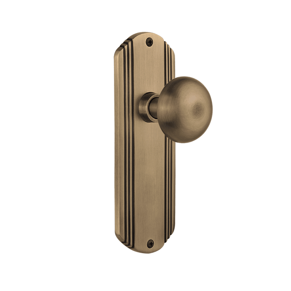 Deco Long Plate with New York Knob in Antique Brass