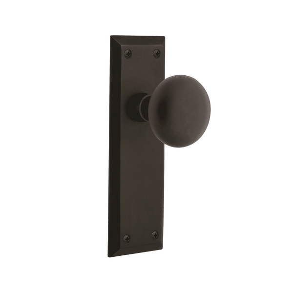 New York Long Plate with New York Knob in Oil-Rubbed Bronze on white